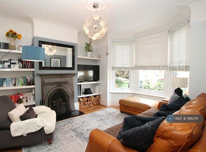 6 Bedroom Terraced House To Rent In Burwash Road, London, SE18
