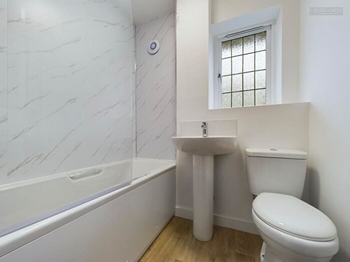 3 Bedroom End Of Terrace House For Sale In Rothwell Way, Peterborough, PE2
