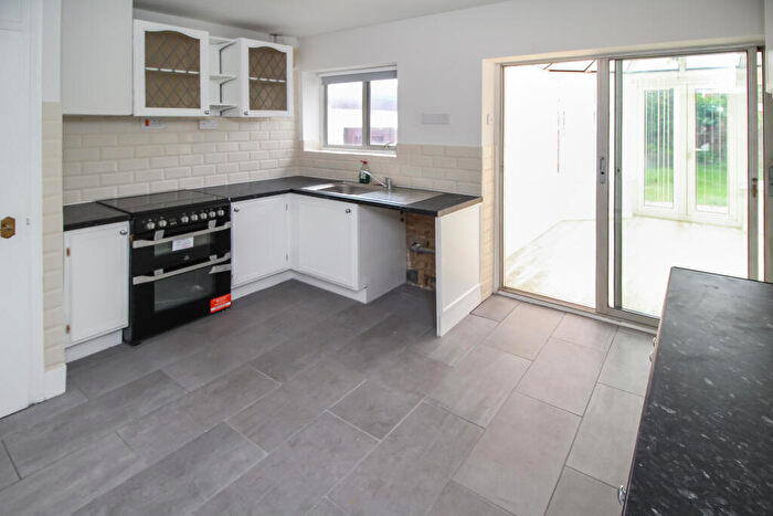 2 Bedroom Semi-Detached Bungalow To Rent In Woodland Close, Hutton, CM13