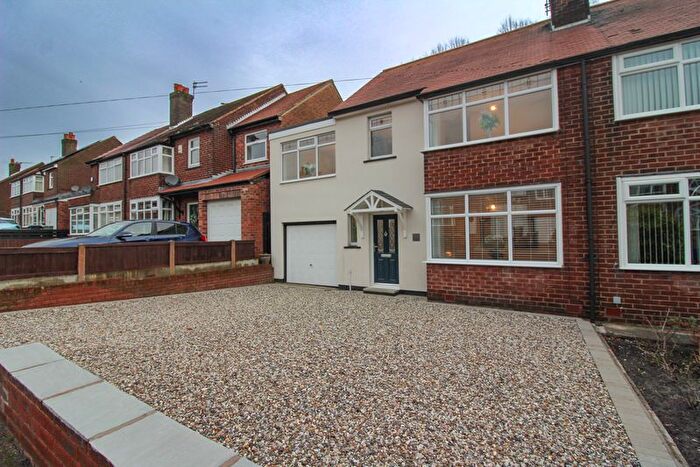 4 Bedroom Semi Detached House For Sale In St. Lukes Drive, Orrell, Wigan, WN5