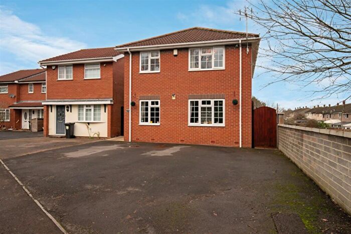 4 Bedroom Detached House For Sale In Longs Drive, Yate, Bristol, BS37