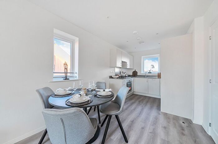 1 Bedroom Flat For Sale In Newland Avenue, Bishops Stortford, CM23