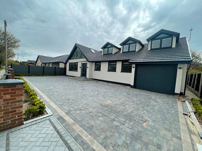 6 Bedroom Detached Bungalow For Sale In Manor Road, Crosby, Liverpool, L23