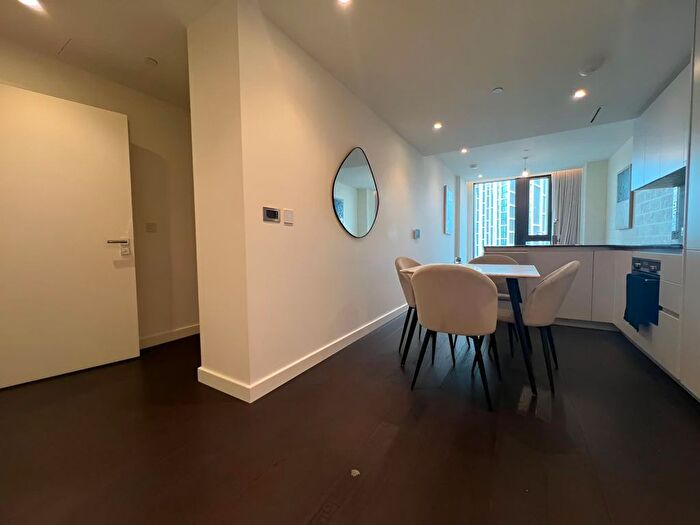 1 Bedroom Flat To Rent In Damac, Bondway, London, SW8