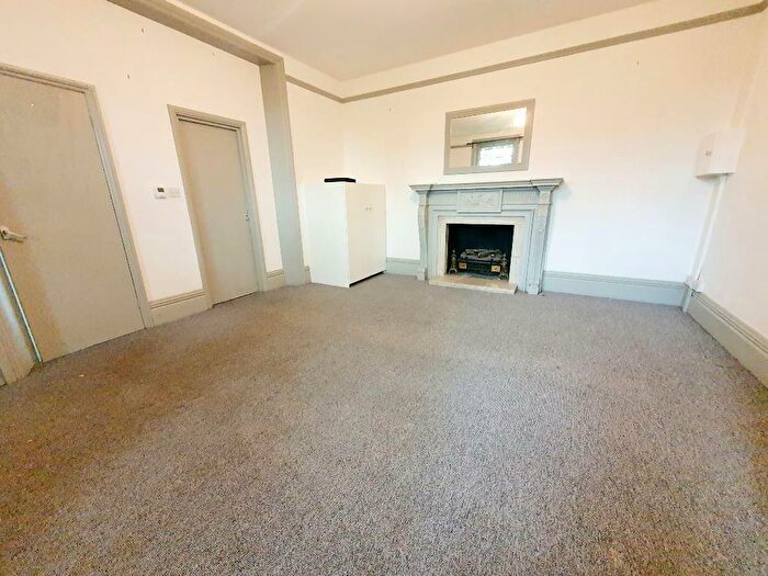 1 Bedroom Flat To Rent In Victoria Drive, Bognor Regis, PO21