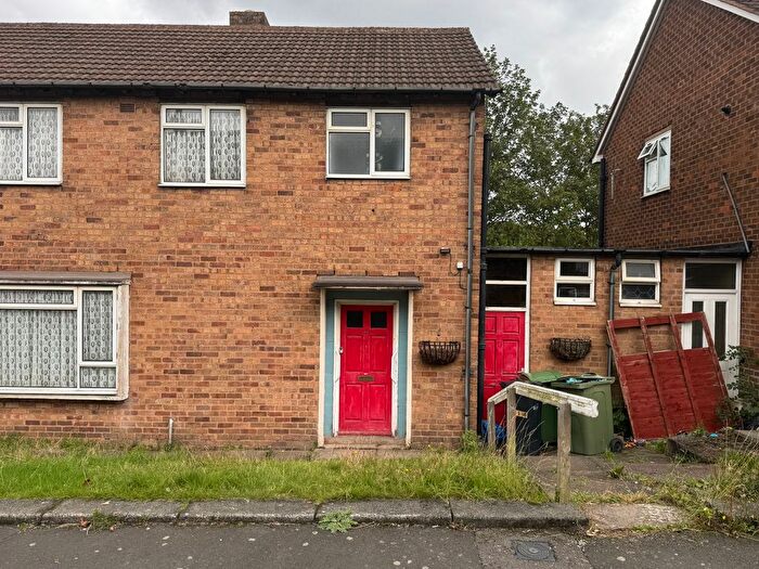 3 Bedroom Semi-detached House For Sale In Pine Green, Dudley, West Midlands, DY1