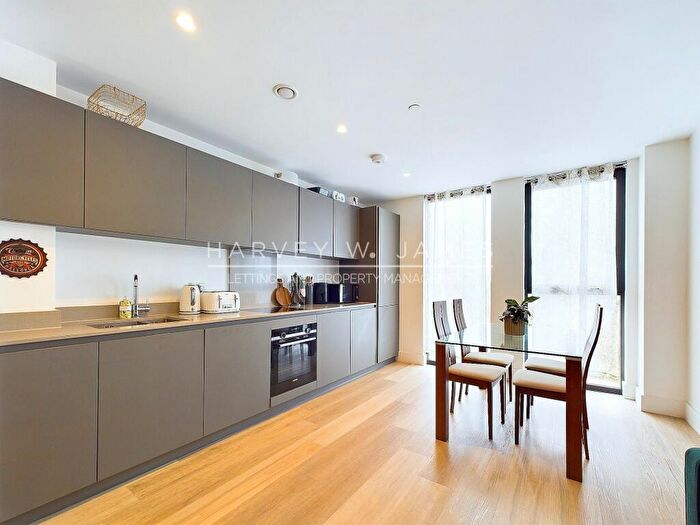 1 Bedroom Apartment To Rent In Barley Lane, Malt House, E15