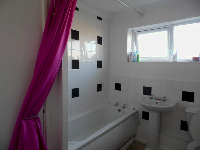 3 Bedroom Terraced House To Rent In Ellis Gardens, Hemlington, TS8