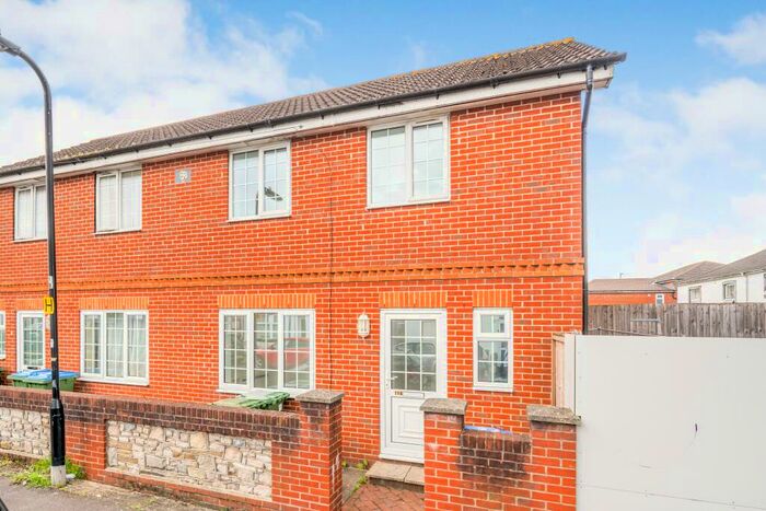 3 Bedroom House To Rent In Earls Road, Southampton, Hampshire, SO14