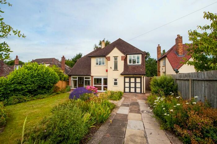 4 Bedroom Detached House To Rent In Bell Barn Road, Stoke Bishop, Bristol, BS9