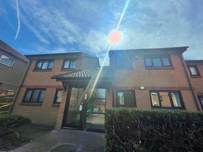 2 Bedroom Flat To Rent In Belvedere Court, Laymarsh Close, DA17