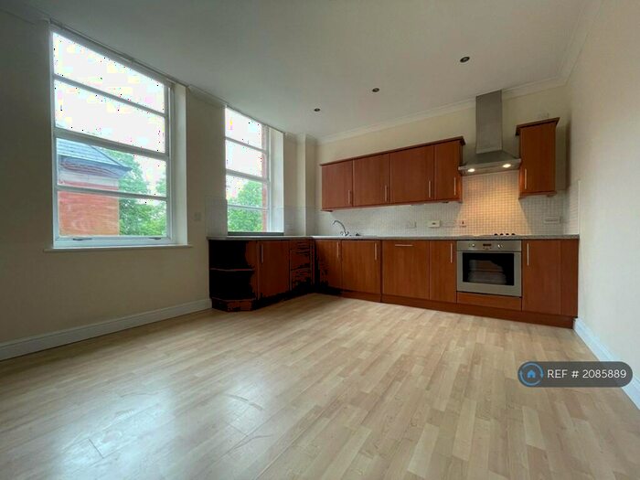 2 Bedroom Flat To Rent In Nightingale House, Nottingham, NG3