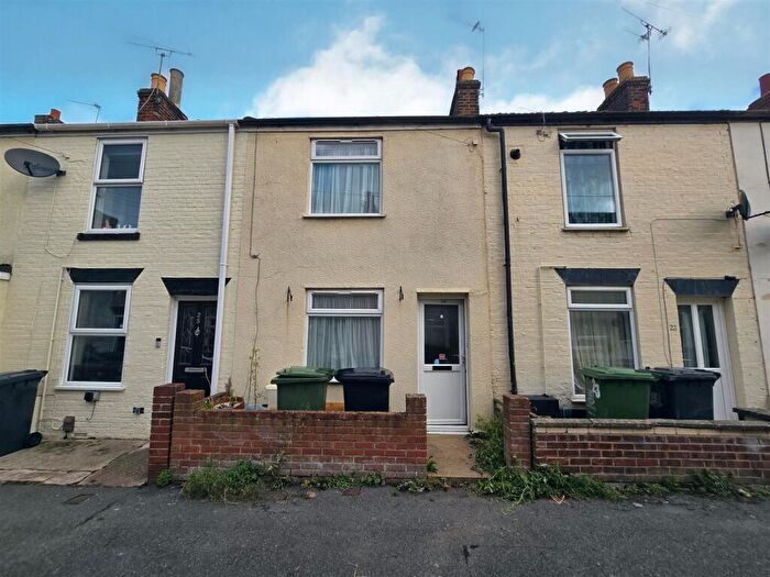 2 Bedroom Terraced House To Rent In Manby Road, Gorleston, Great Yarmouth., NR31