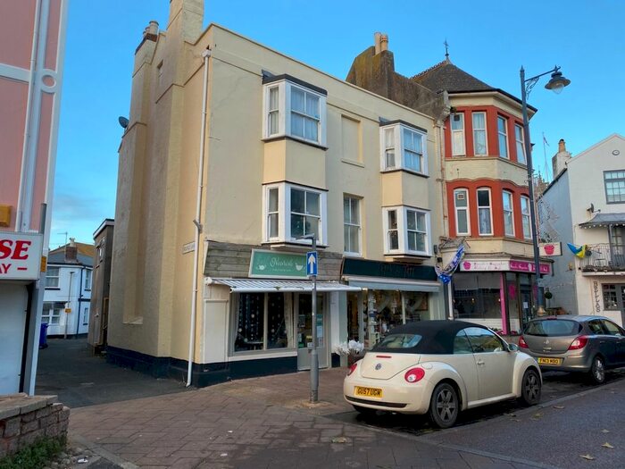 2 Bedroom Flat To Rent In Regent Street, Teignmouth, Devon, TQ14
