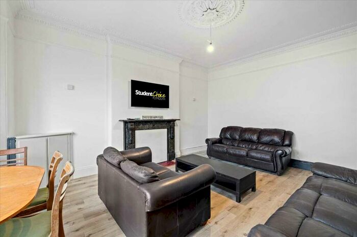 7 Bedroom Semi-Detached House To Rent In Houndiscombe Road, Plymouth, PL4