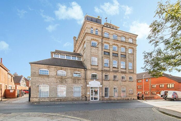 2 Bedroom Apartment For Sale In Foundation Street, Ipswich, IP4
