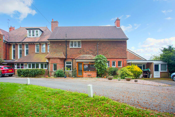 3 Bedroom Semi-Detached House For Sale In The Ridge, Caterham, CR3