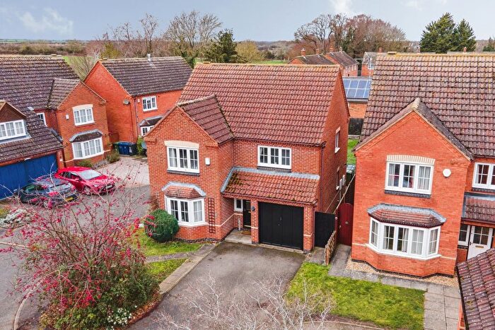 4 Bedroom Detached House For Sale In Stokes Close, Longstanton, Cambridgeshire, CB24