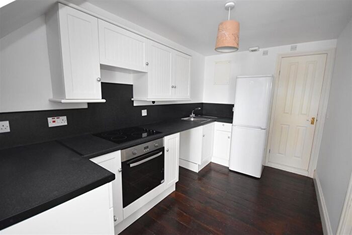 2 Bedroom Flat To Rent In High Street South, Langley Moor, DH7