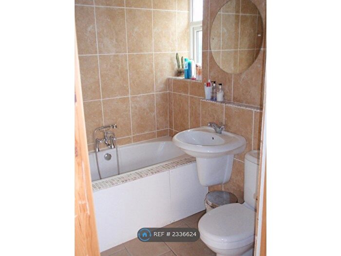 1 Bedroom Flat To Rent In Canton, Cardiff, CF5