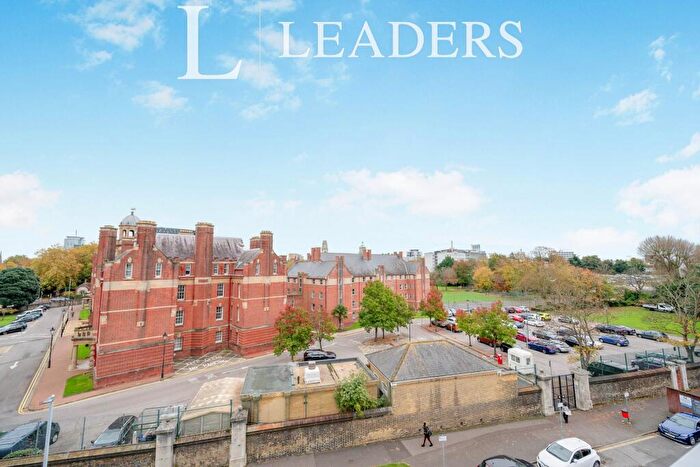 1 Bedroom Apartment To Rent In Queen Street, Portsmouth, PO1