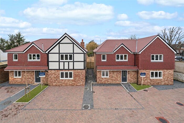 3 Bedroom House For Sale In Manor Road South, Esher, Surrey, KT10