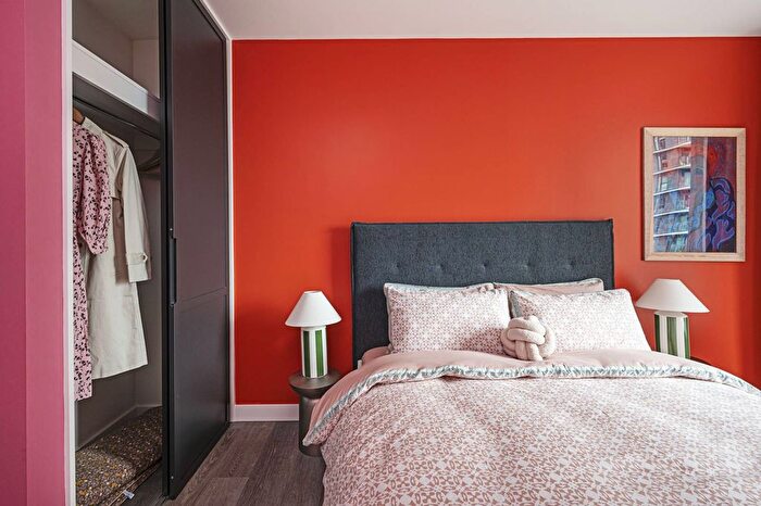 2 Bedroom Flat To Rent In Montfichet Road, Stratford, London, E20