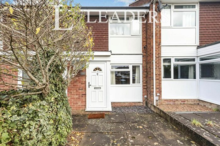 1 Bedroom Maisonette To Rent In Barnsnap Close, Horsham, RH12