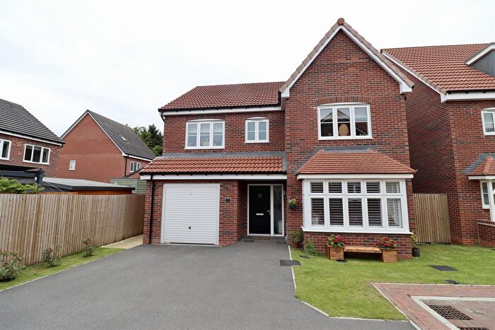 4 Bedroom Detached House For Sale In Giles Garth, Pocklington, York, YO42