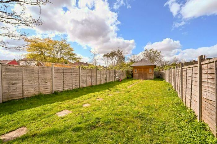 2 Bedroom House To Rent In Browning Avenue, Worcester Park, KT4