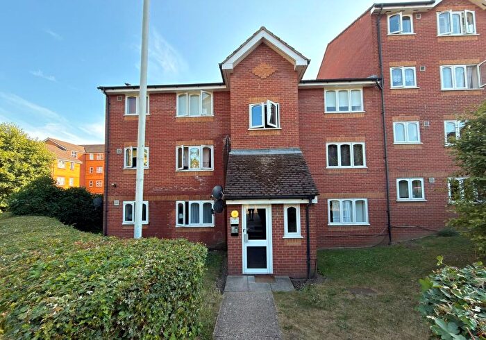 1 Bedroom Flat For Sale In Armoury Road, Lewisham, London, SE8