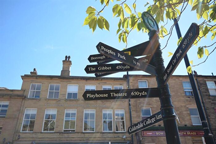 1 Bedroom Apartment To Rent In Somerset House, Halifax, HX1