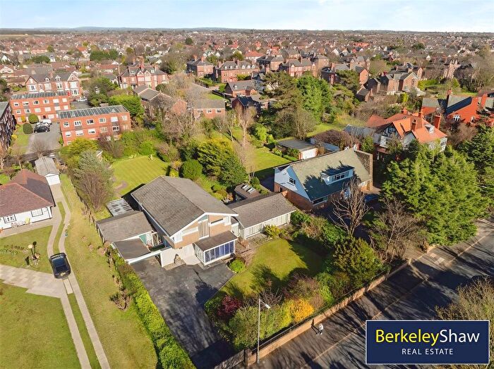 6 Bedroom Detached House For Sale In Warren Road, Blundellsands, L23