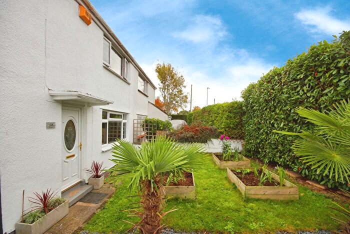 3 Bedroom Semi Detached House For Sale In Greenways, Bristol, Avon, BS15