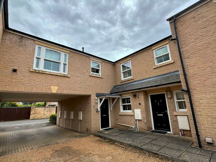 1 Bedroom Flat To Rent In Park Avenue, St Ives, PE27