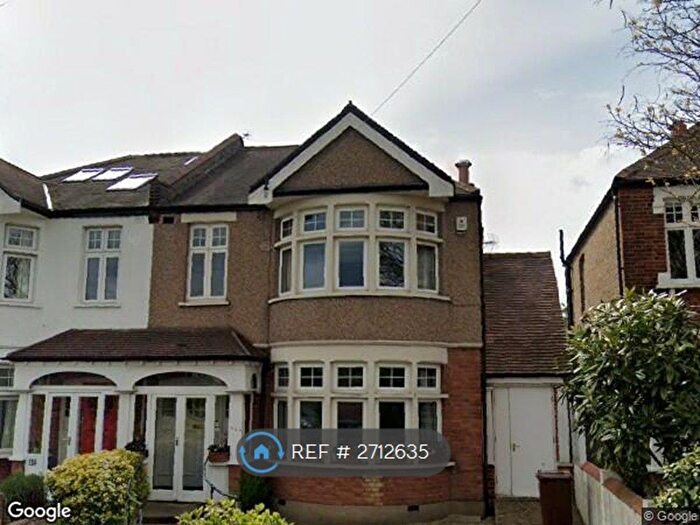 4 Bedroom Detached House To Rent In Jersey Road, Isleworth, TW7