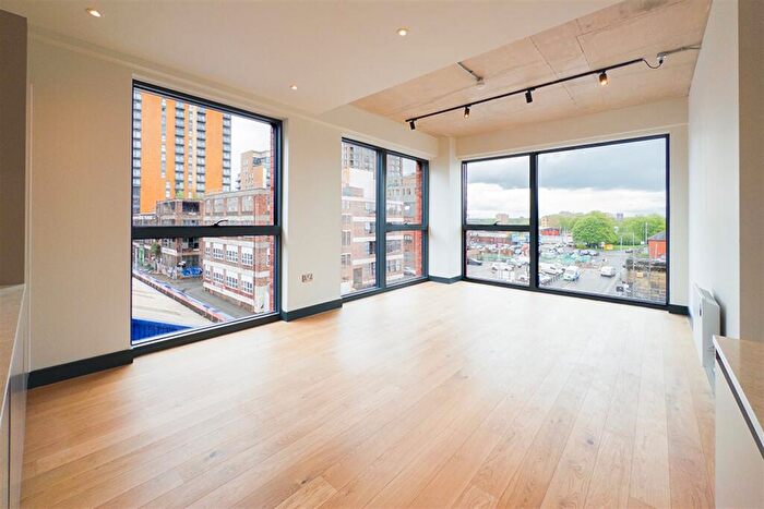 2 Bedroom Apartment To Rent In New Cross Central, M45G