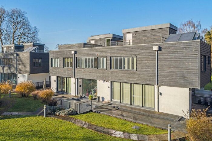 2 Bedroom Terraced House For Sale In Old Mill Close, Uxbridge, UB8