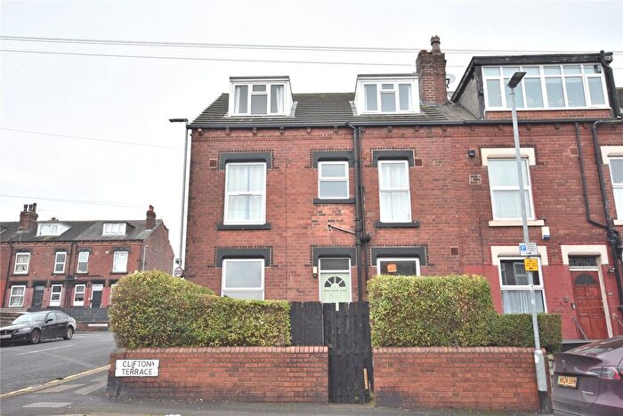 4 Bedroom End Terrace House For Sale In Clifton Terrace, Leeds, West Yorkshire, LS9