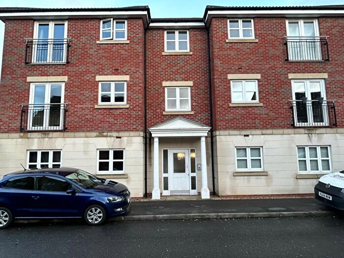 2 Bedroom Apartment To Rent In Stillington Crescent, Hamilton, Leicester, LE5