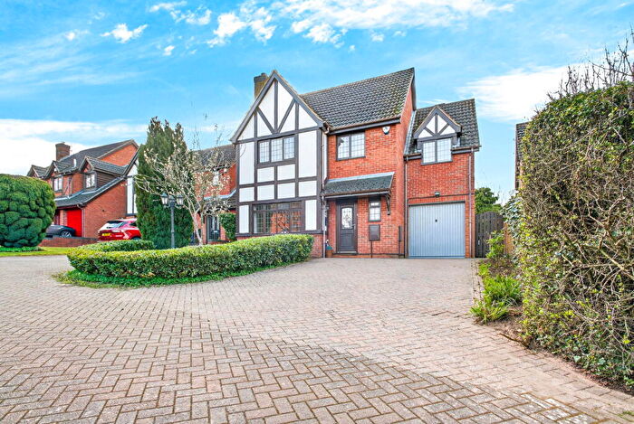 4 Bedroom Detached House For Sale In The Gardens, Kettering, NN16