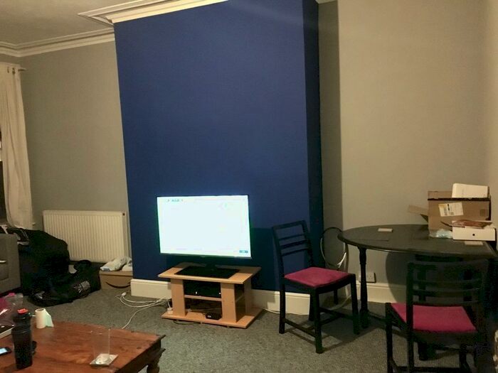 3 Bedroom Terraced House To Rent In Beechwood View, Leeds, West Yorkshire, LS4