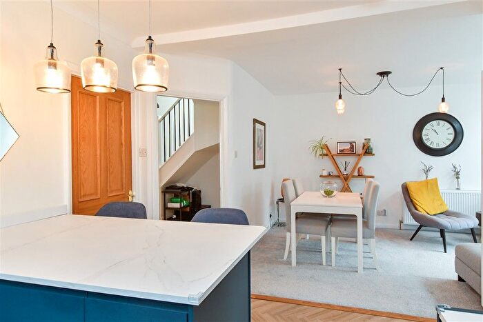 3 Bedroom Detached Bungalow For Sale In Vernon Avenue, Woodingdean, Brighton, East Sussex, BN2