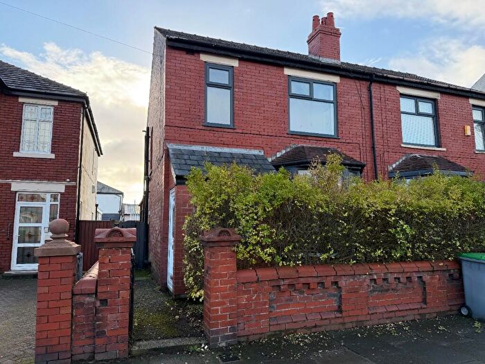 3 Bedroom Semi Detached House For Sale In Highfield Road, Blackpool, Lancashire, FY4