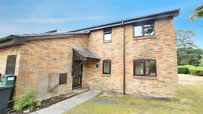 1 Bedroom Maisonette For Sale In Habershon Drive, Frimley, Camberley, GU16