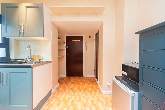 Studio To Rent In Cranleigh Street, Camden, NW1