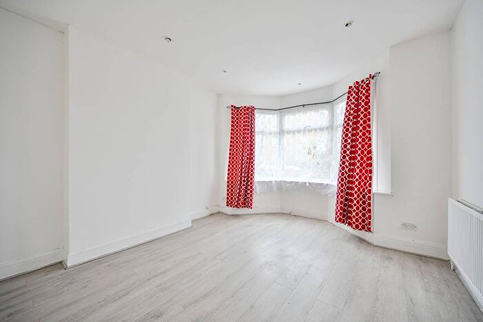 4 Bedroom End Terrace House To Rent In Melford Road, East Ham, London, E6