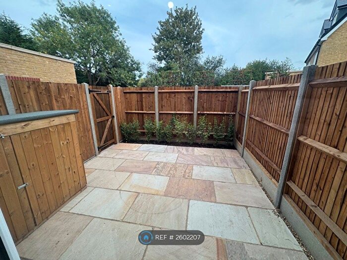 1 Bedroom Flat To Rent In High Street, Orpington, BR5