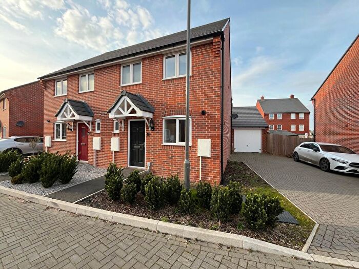 3 Bedroom Semi-Detached House To Rent In Berkhamsted Way, Broughton, Aylesbury, HP22