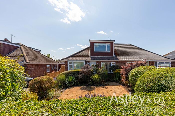3 Bedroom Semi-Detached House For Sale In Falcon Road West, Sprowston, Norwich, NR7